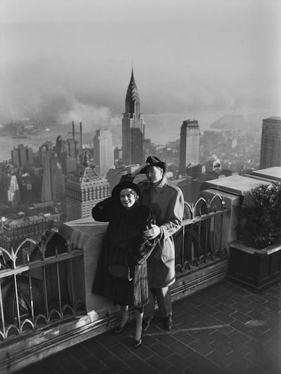 Ayn Rand and Frank O’Connor on the roof of the Rockefeller Center.